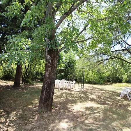 Maison Avec Jardin A Villeneuve-de-berg, Piscine Partagee *